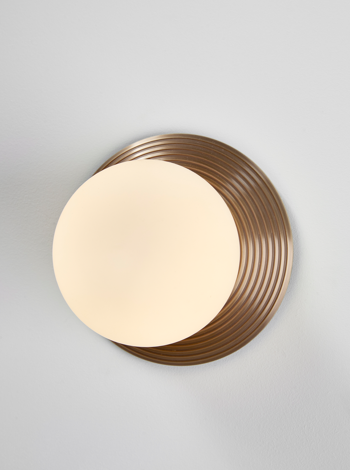 Orbit Wall Lamp - Brass