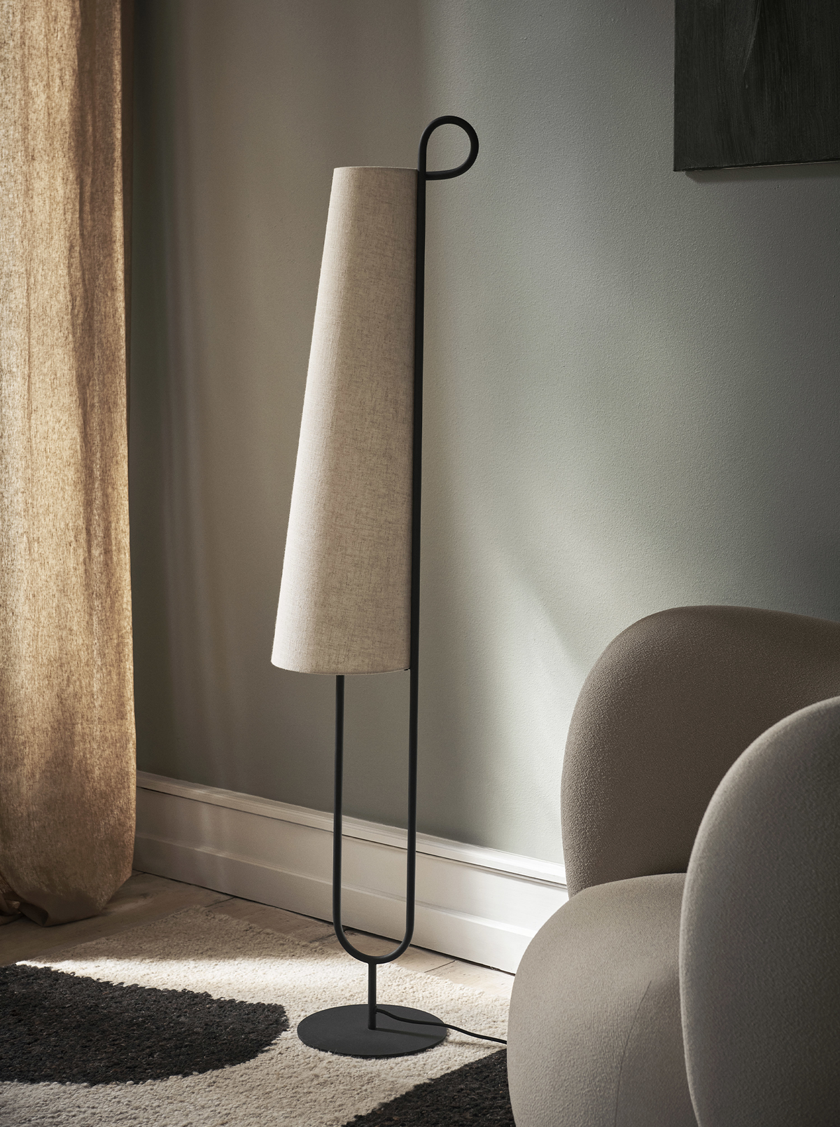 Ancora Floor Lamp - Black/Natural