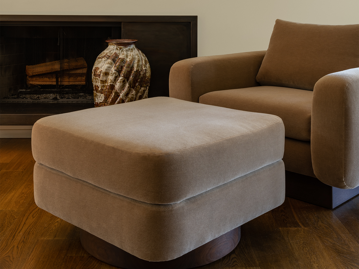 Mesa Lounge Chair