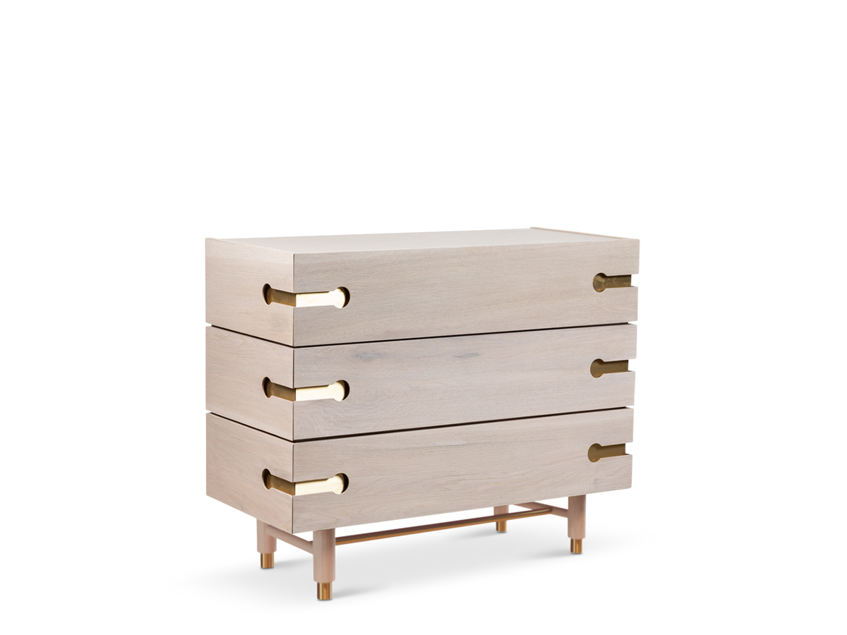 Niguel Dresser
