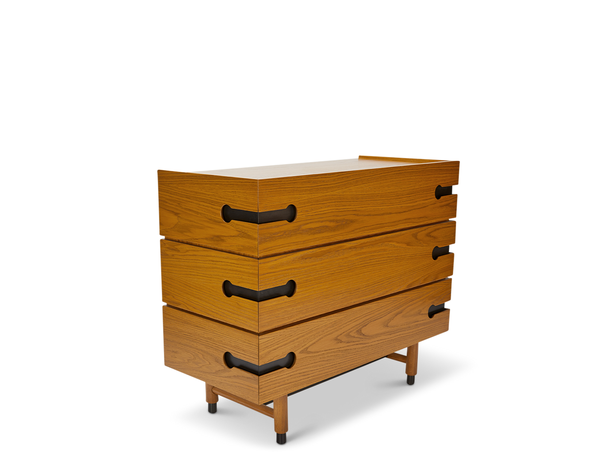 Niguel Dresser