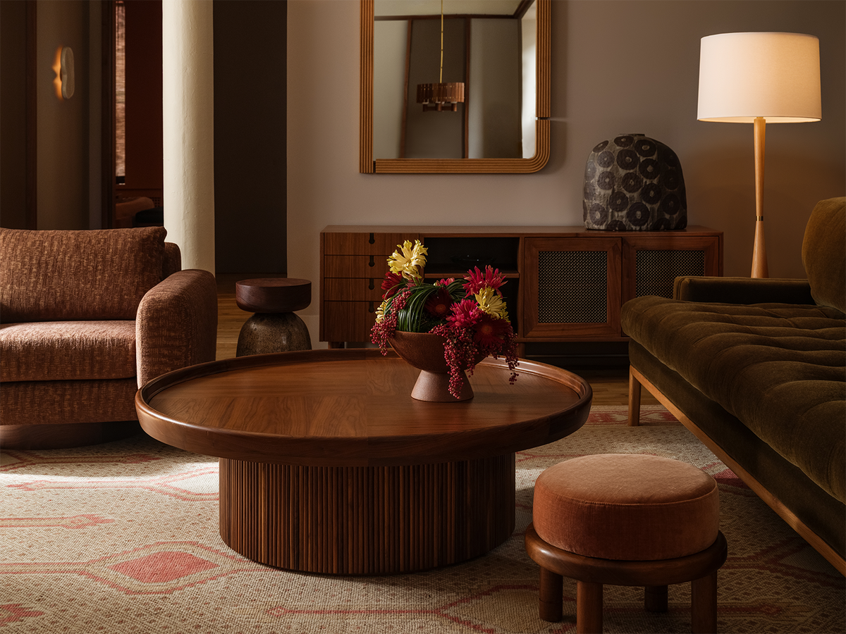 Mesa Swivel Chair