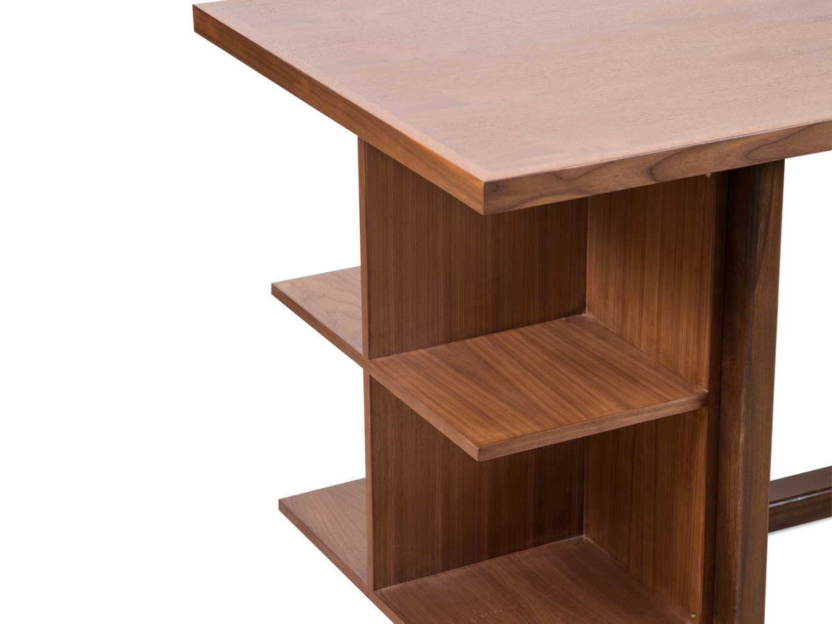 Ivanhoe Desk